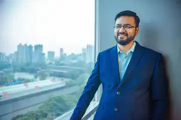 Executive Headshots Mumbai Mumbai Photography Workplace portraits — Linesight Corporate Shoot - 2024